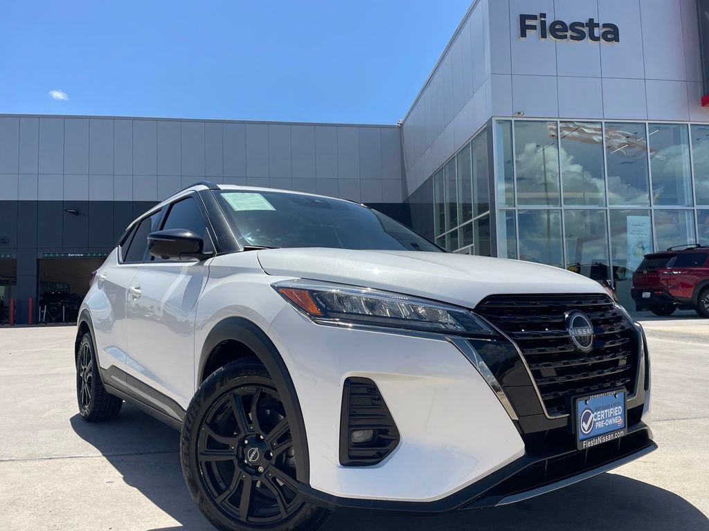 Certified 2024 Nissan Kicks SR w/ SR Premium Package FWD image 1