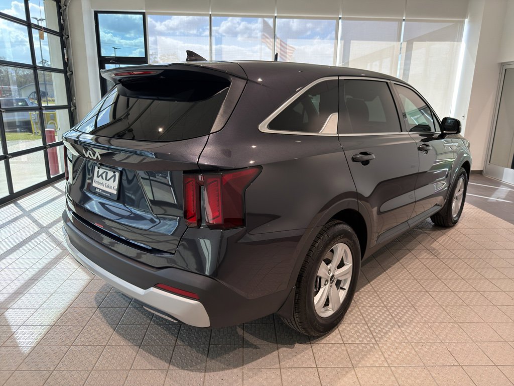 Certified 2026 Kia Sorento LX image 5