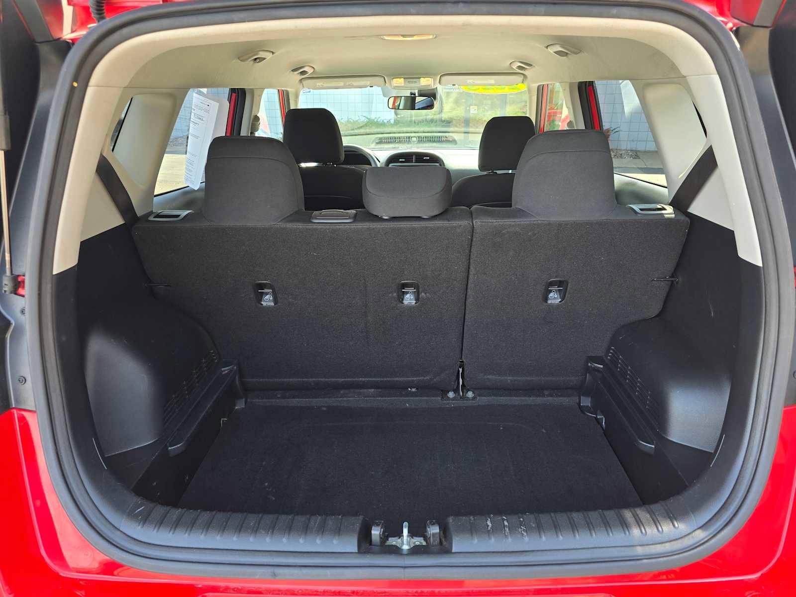 Used 2023 Kia Soul LX FWD image 10