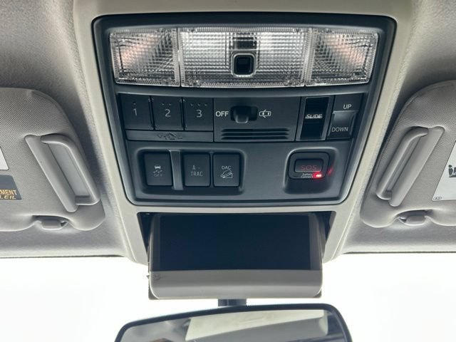 Used 2018 Toyota 4Runner Limited AWD/4WD image 42