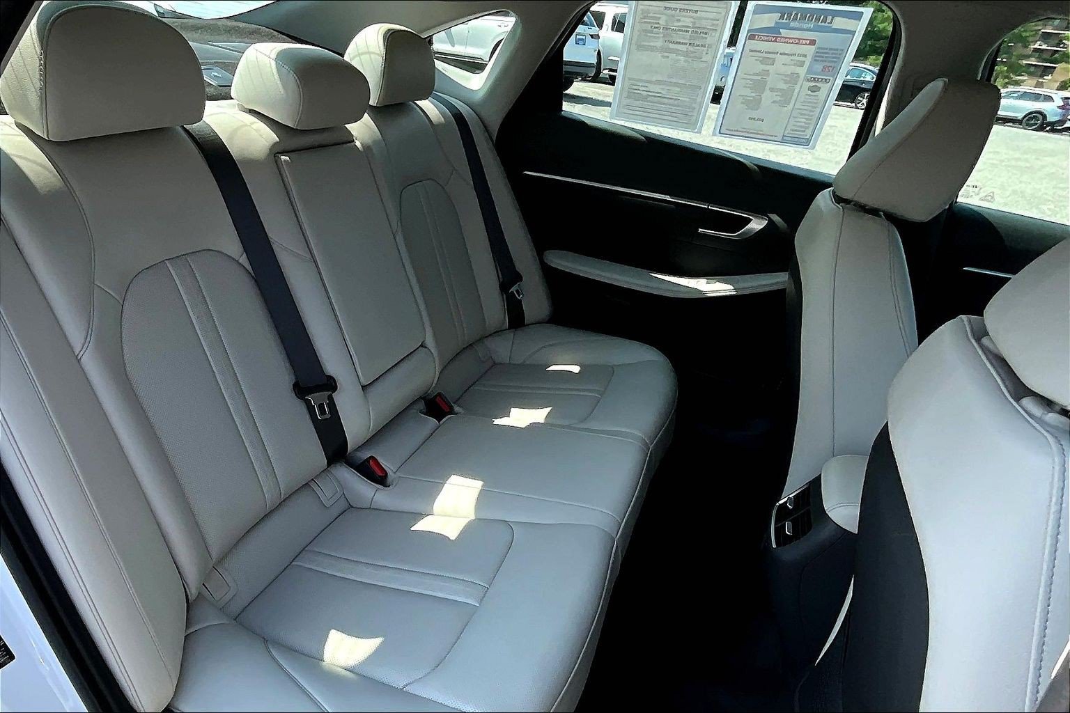 Used 2022 Hyundai Sonata Limited w/ Cargo Package FWD image 29