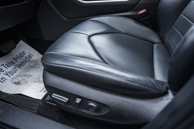 Used 2022 Toyota Highlander XLE image 40