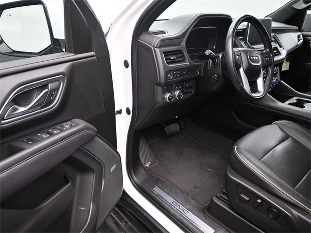 Used 2022 GMC Yukon SLT w/ SLT Luxury Package image 14