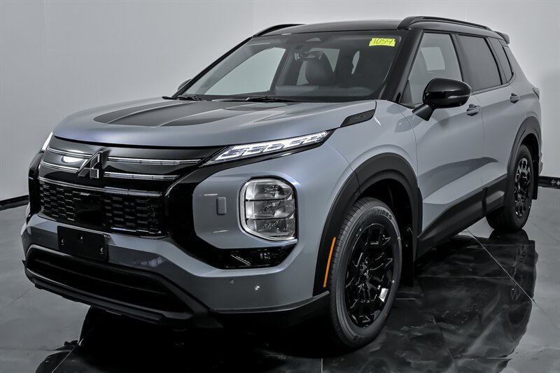 New 2025 Mitsubishi Outlander AWD image 5