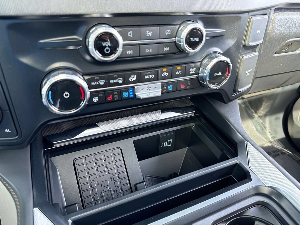 Used 2023 Ford F250 Platinum AWD/4WD image 19