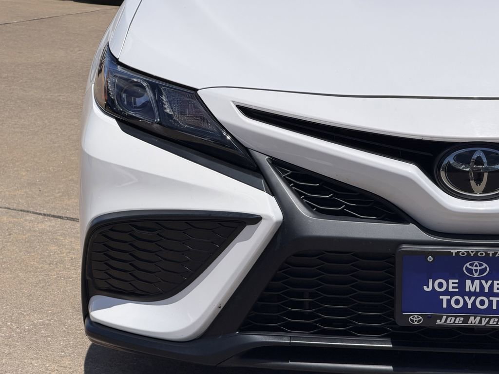 Used 2024 Toyota Camry SE FWD image 5