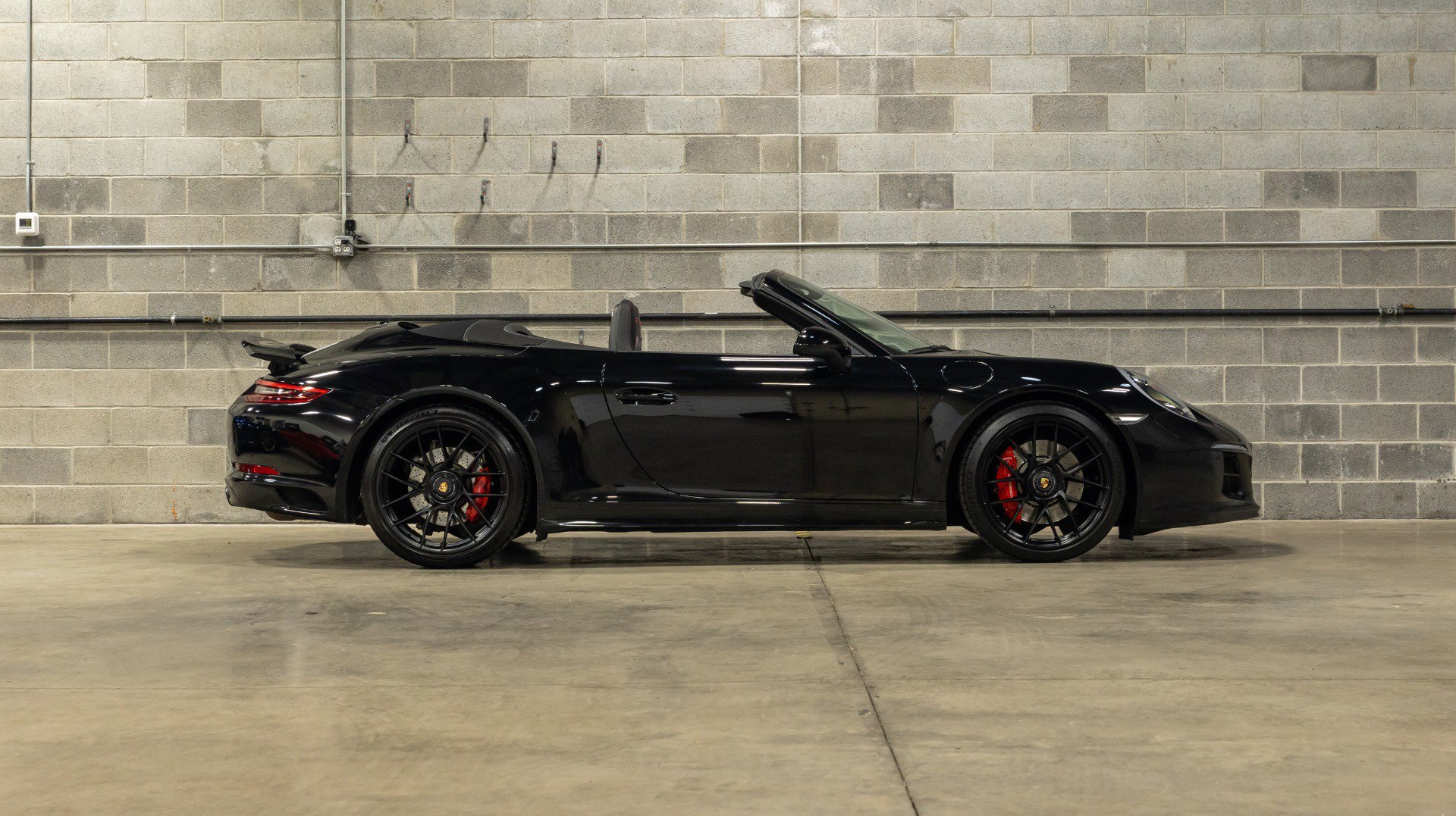 Used 2019 Porsche 911 Carrera 4 GTS image 9