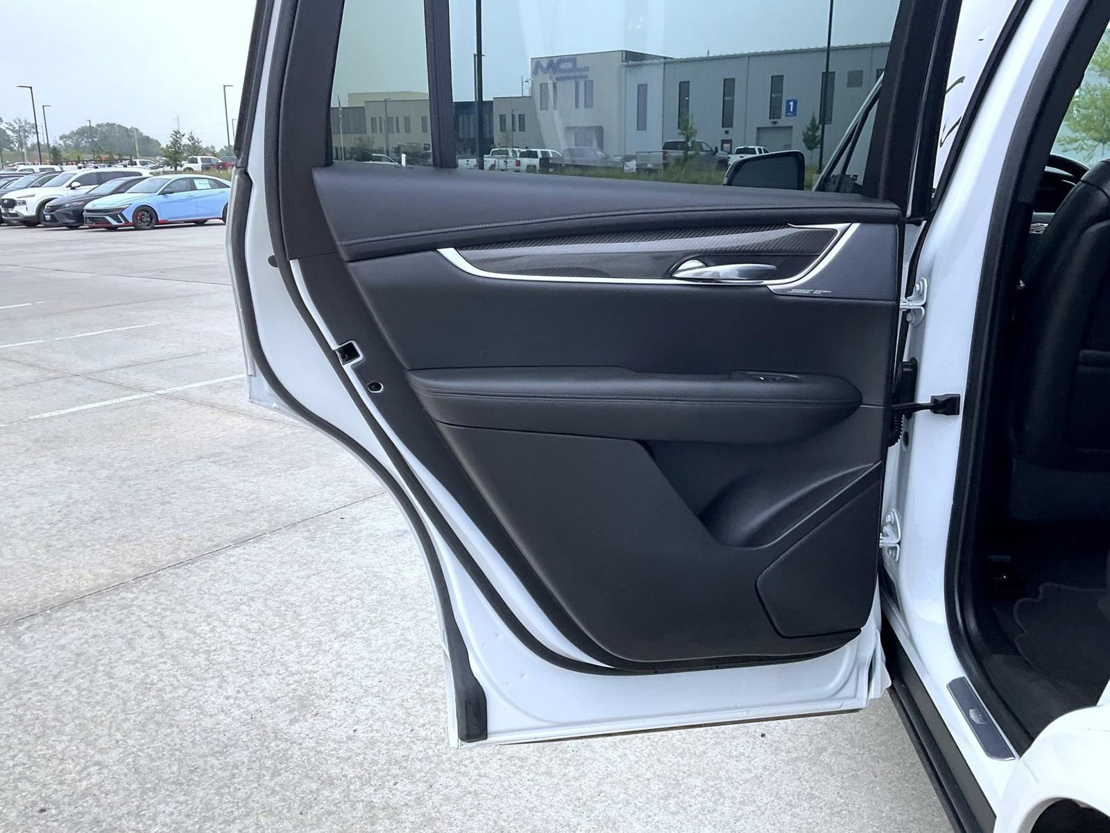 Used 2022 Cadillac XT6 Sport w/ Technology Package AWD/4WD image 18