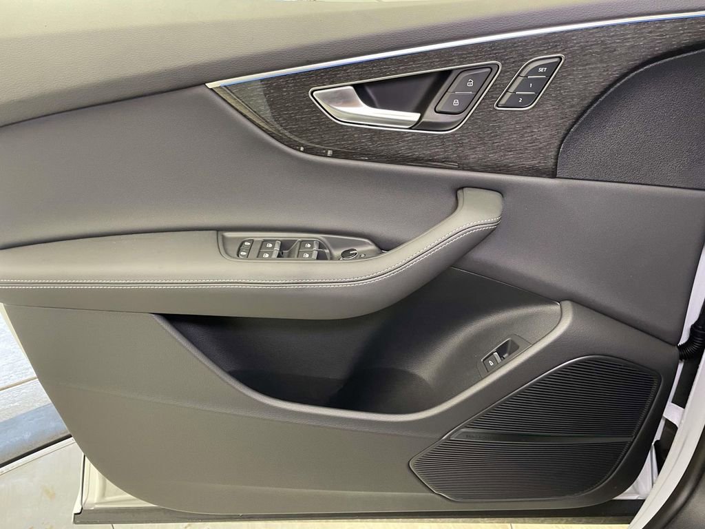 New 2026 Audi Q8 Premium Plus image 35