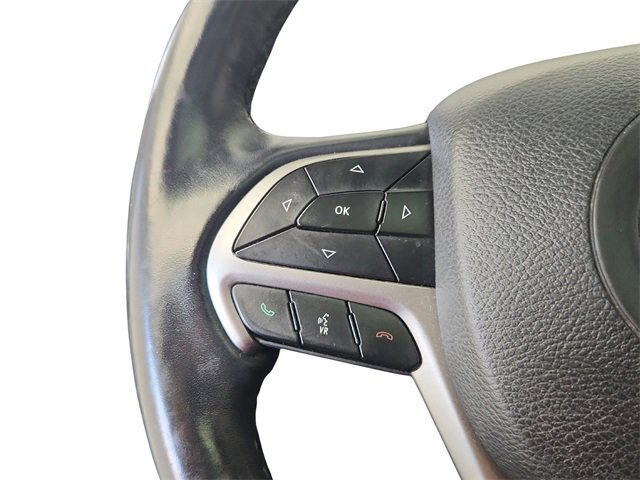 Used 2019 Jeep Grand Cherokee Altitude image 34