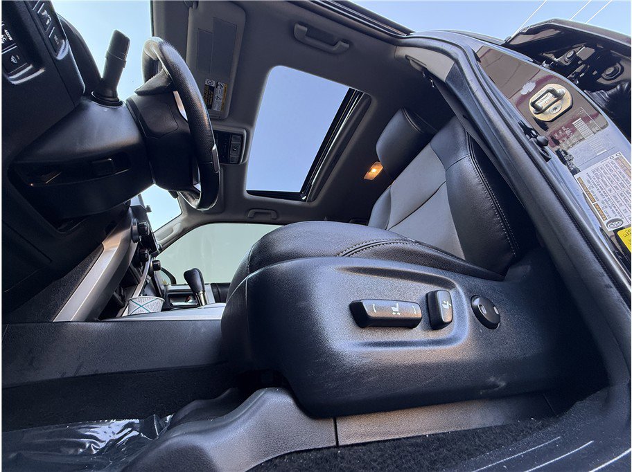 Used 2022 Toyota 4Runner SR5 Premium w/ TRD Black Wheel Package (TMS) RWD image 8