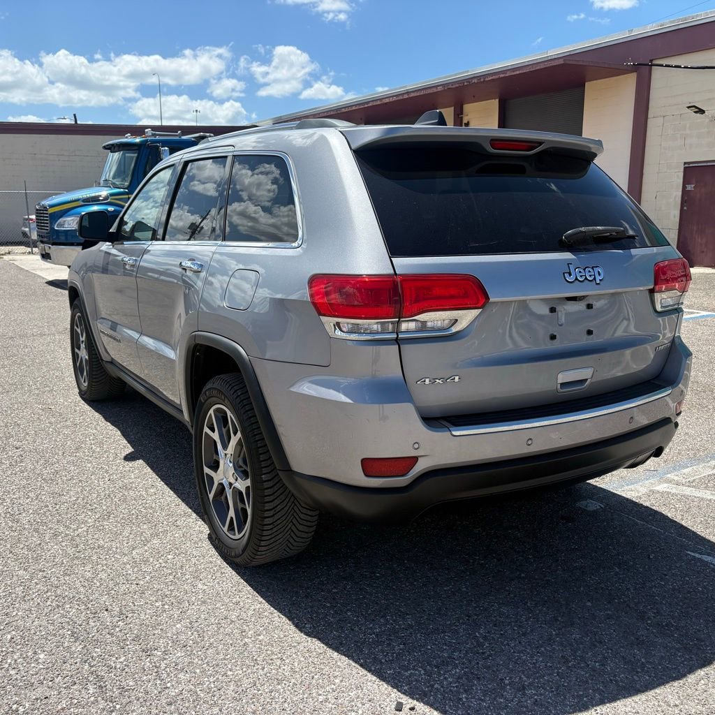 Used 2019 Jeep Grand Cherokee Limited AWD/4WD image 5