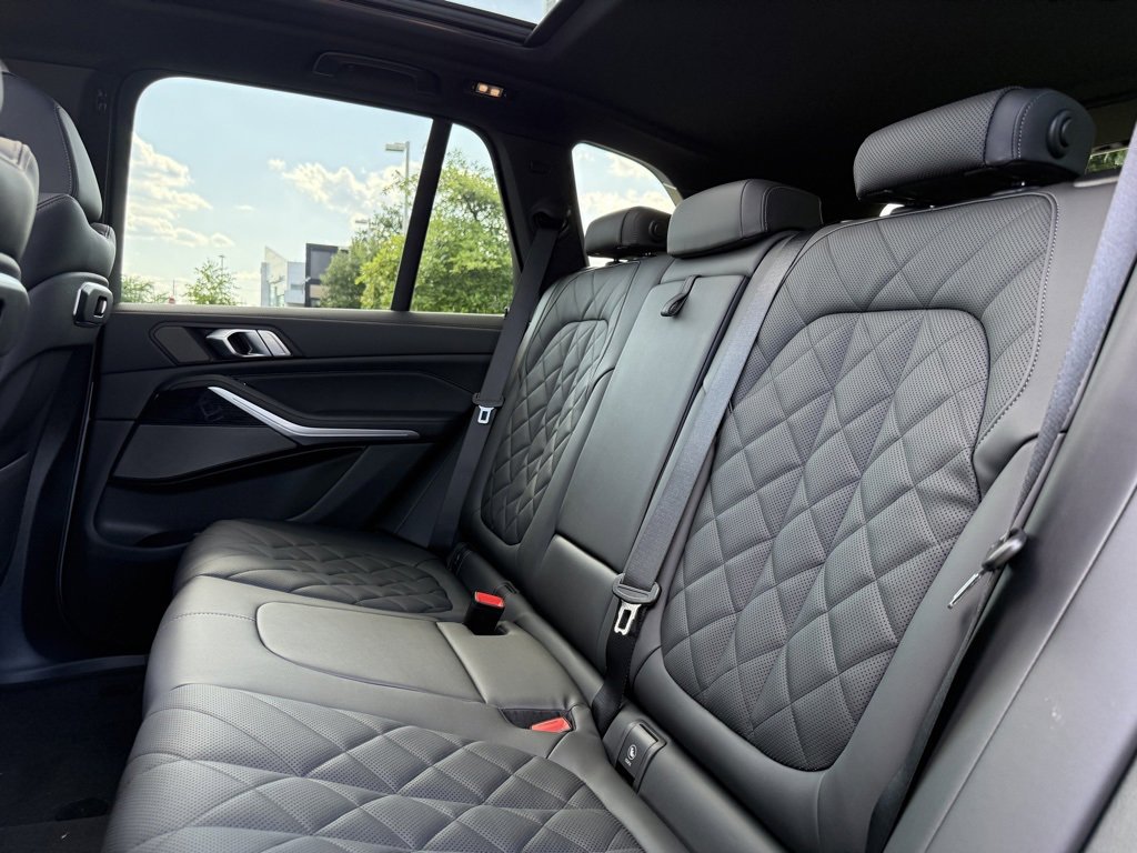 Used 2026 BMW X5 xDrive50e w/ M Sport Package image 16