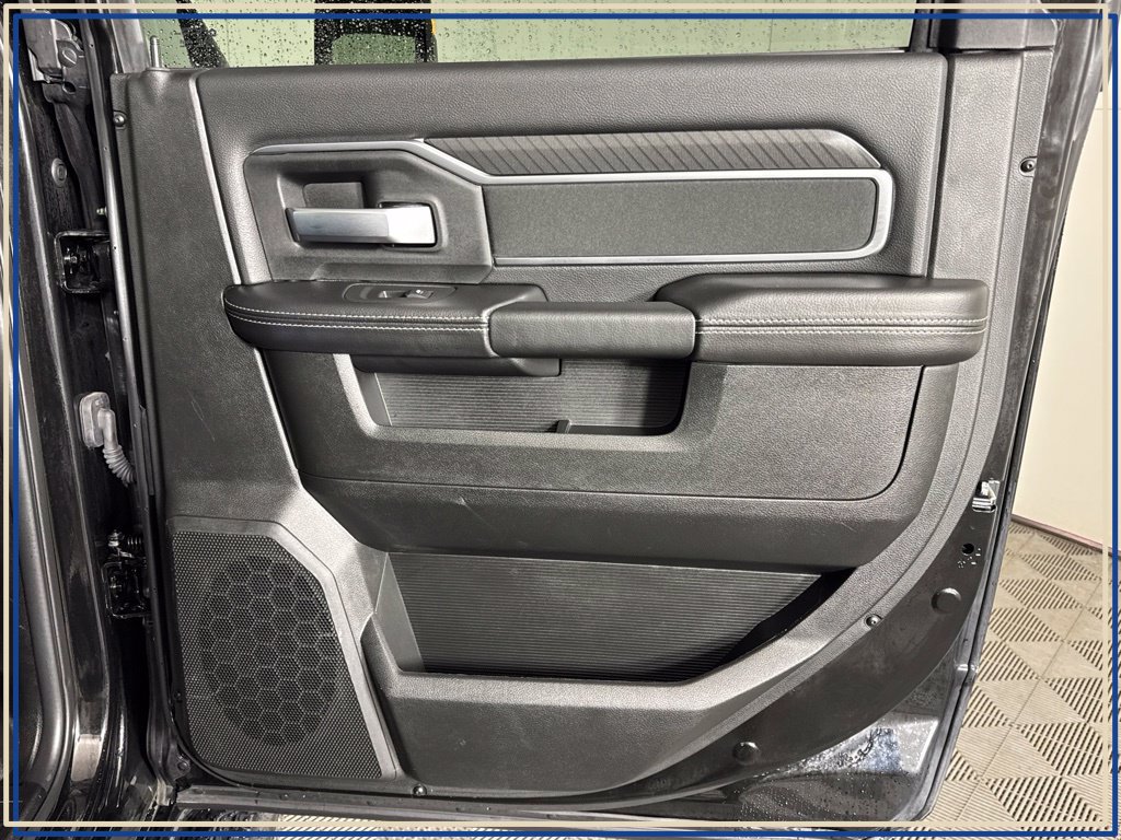 Used 2025 RAM 2500 Big Horn AWD/4WD image 41
