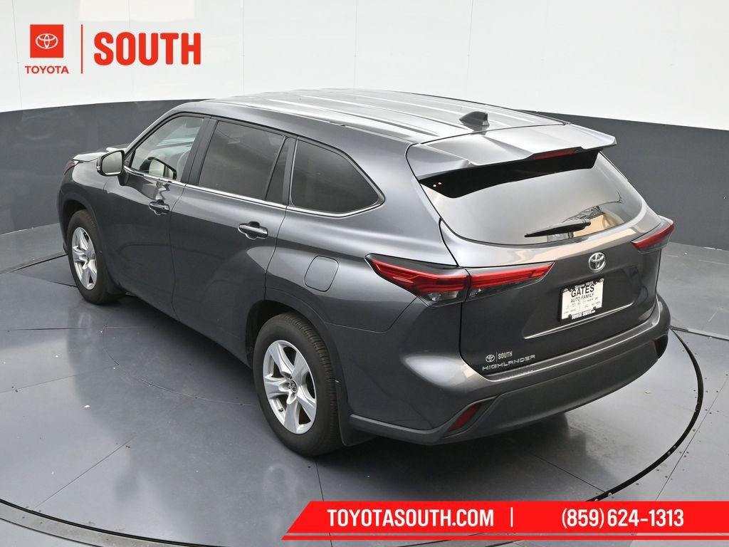 Used 2023 Toyota Highlander L image 55