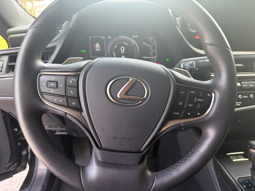 Certified 2025 Lexus ES 300h w/ Premium Package FWD image 33