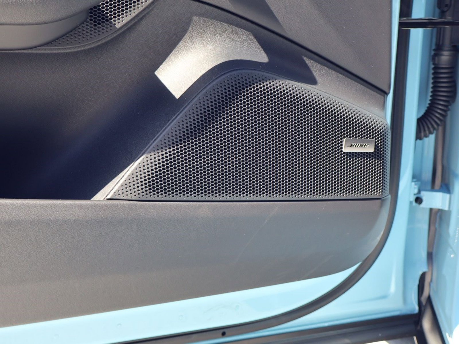 New 2026 Porsche Macan Electric RWD image 14