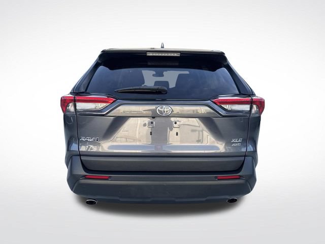 Used 2022 Toyota RAV4 XLE AWD/4WD image 7