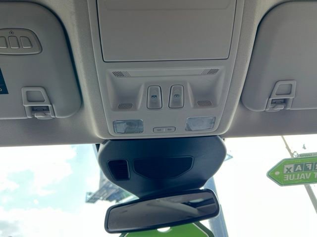 Used 2020 Ford Escape Titanium image 35