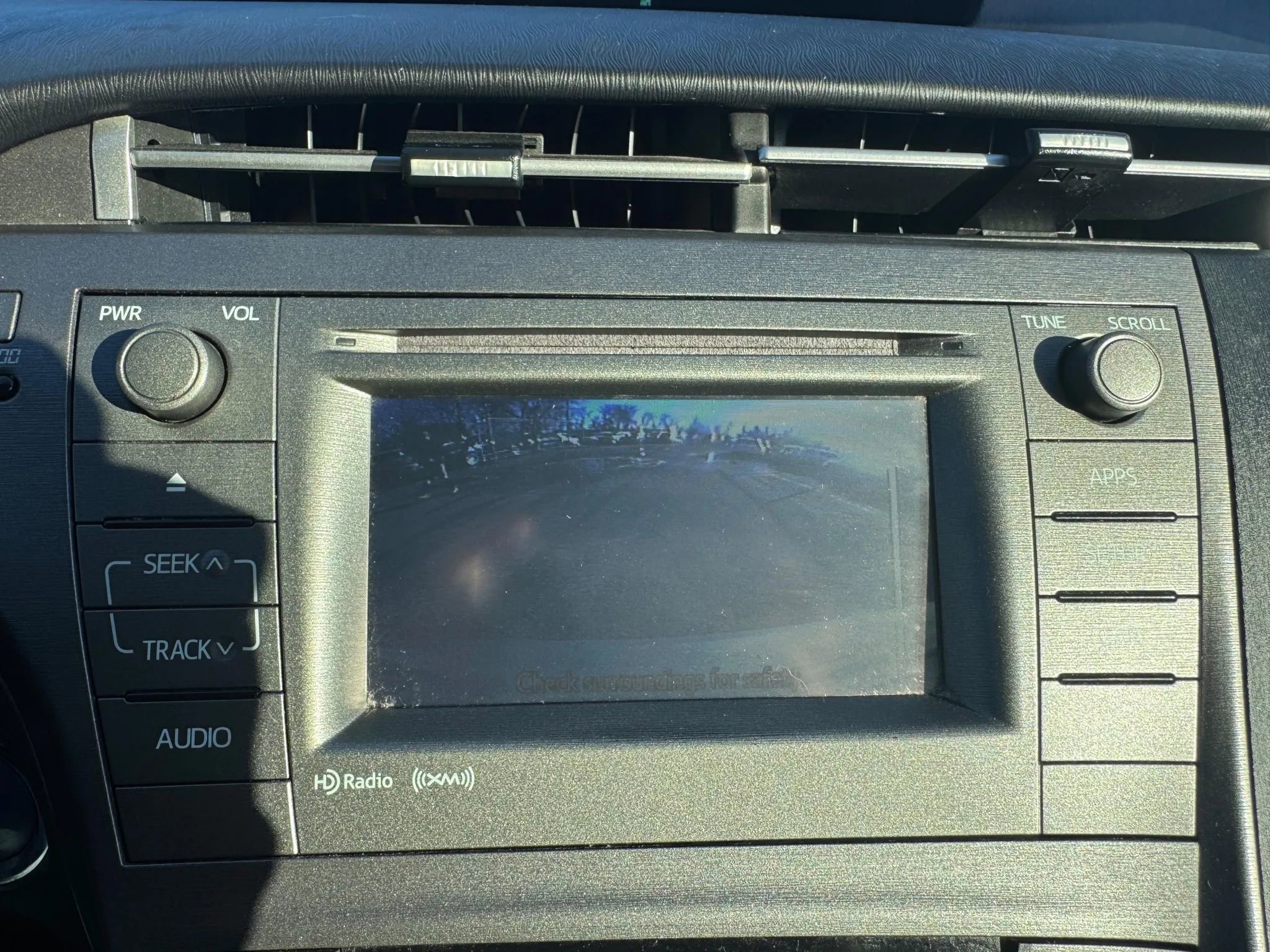 Used 2015 Toyota Prius Plug-In Hybrid image 11