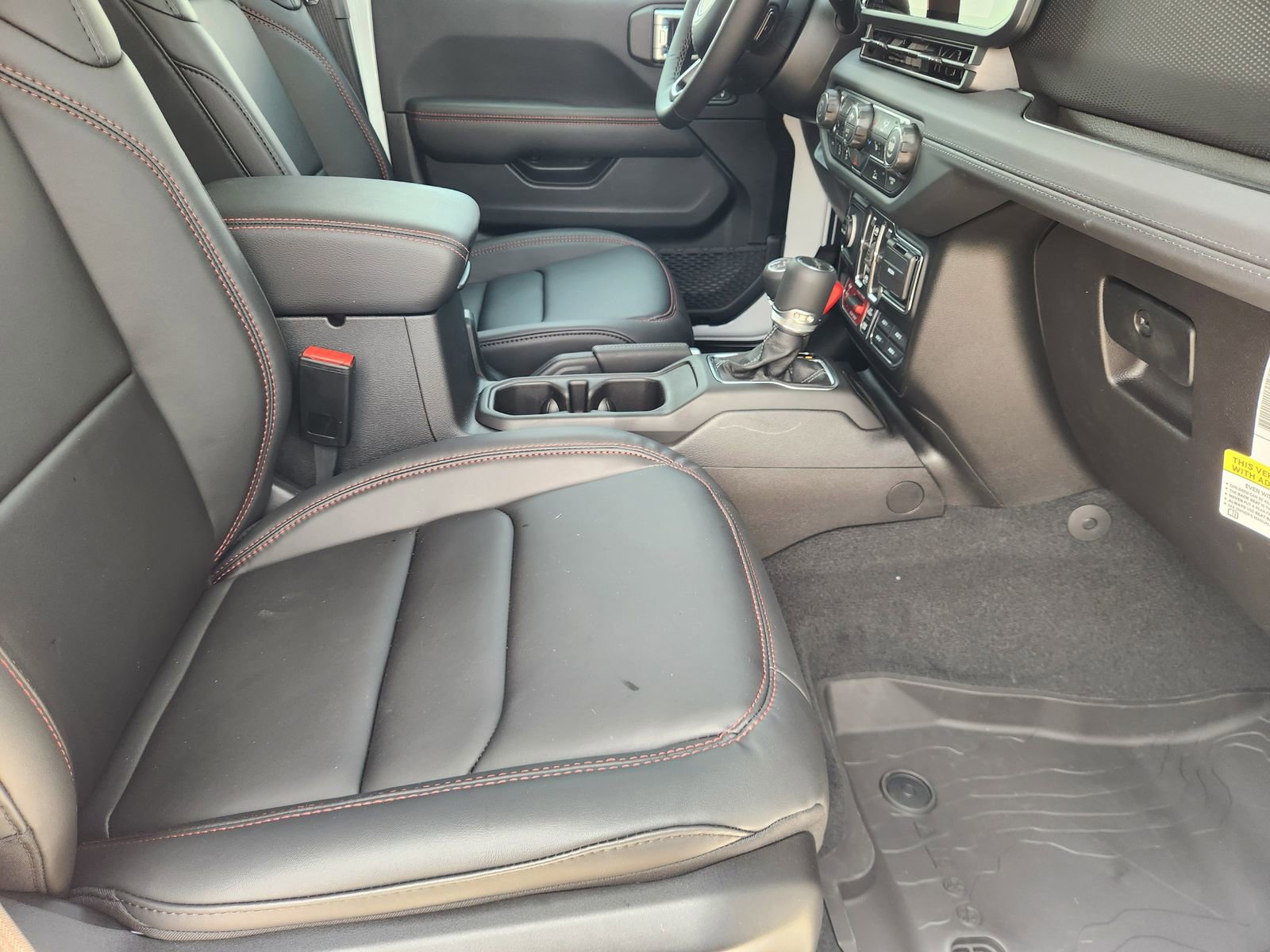 New 2026 Jeep Gladiator Rubicon AWD/4WD image 13