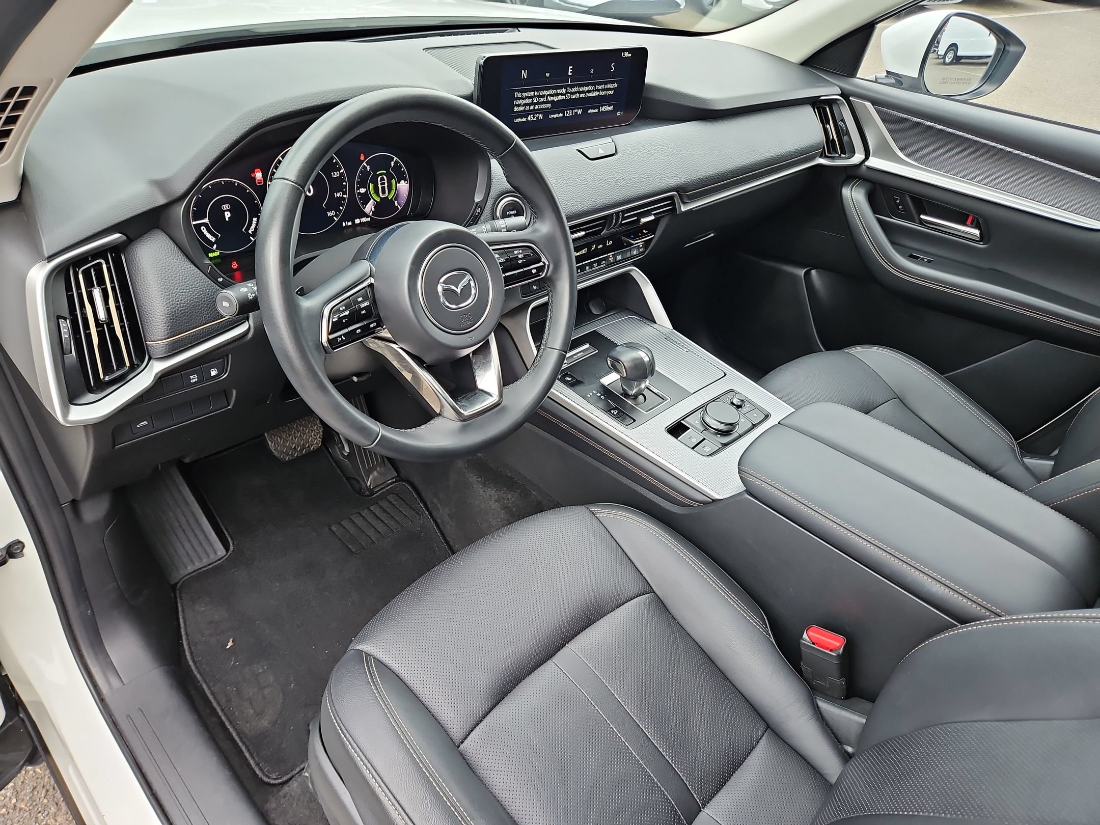 Used 2024 MAZDA CX-90 Plug-In Hybrid w/ Preferred AWD/4WD image 12