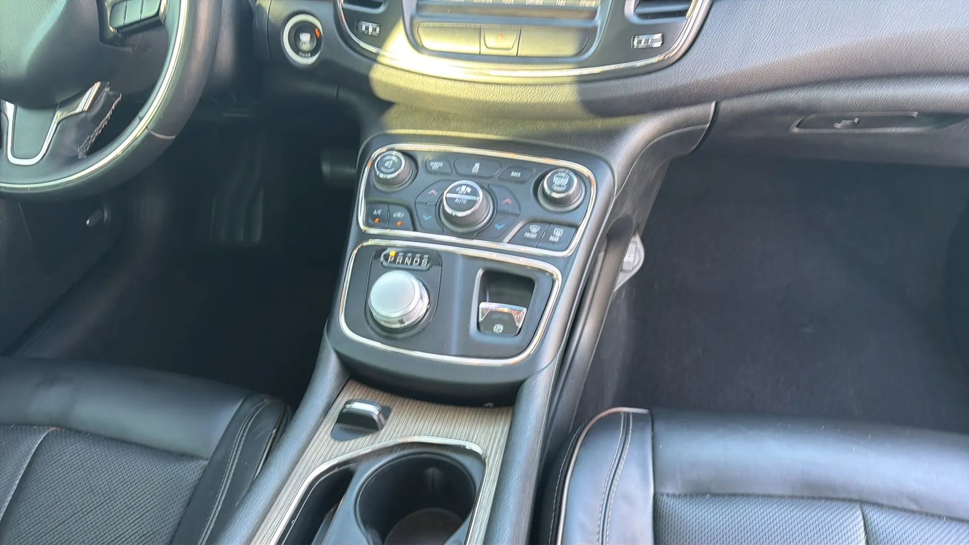 Used 2015 Chrysler 200 C w/ Navigation & Sound Group I image 90