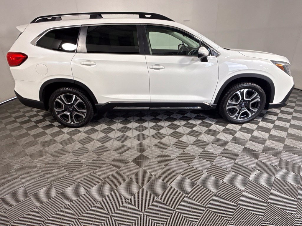 Used 2023 Subaru Ascent Limited AWD/4WD image 11