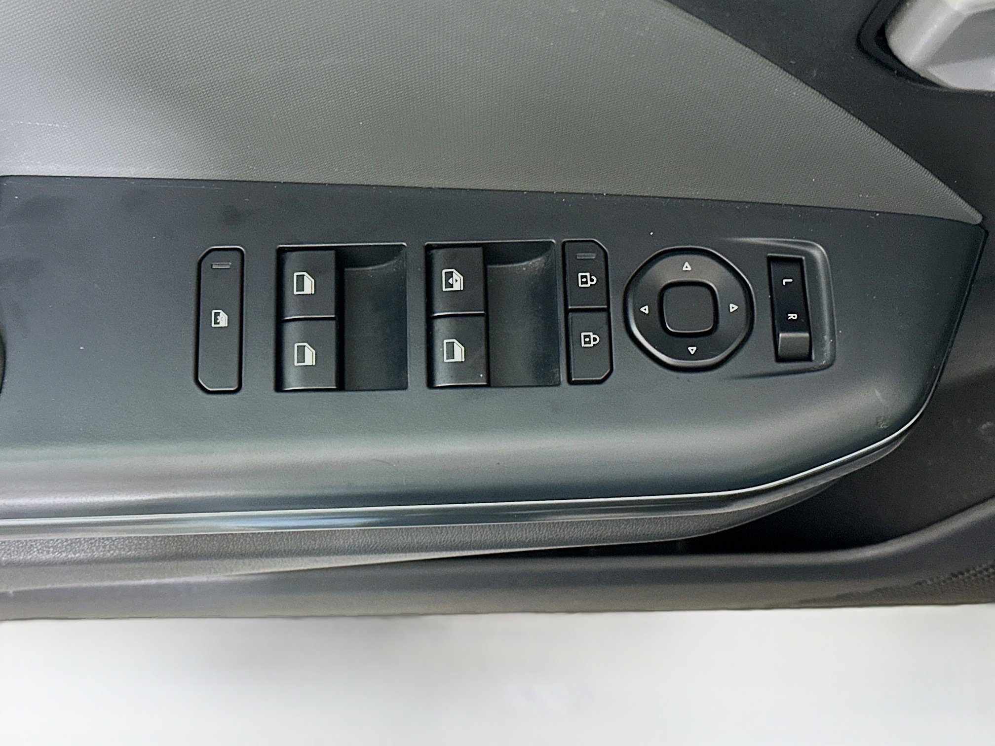 Used 2025 Kia K4 FWD image 15