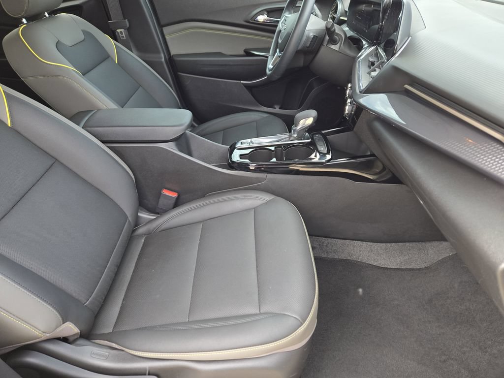 Used 2026 Chevrolet Trax ACTIV w/ Driver Confidence Package FWD image 9