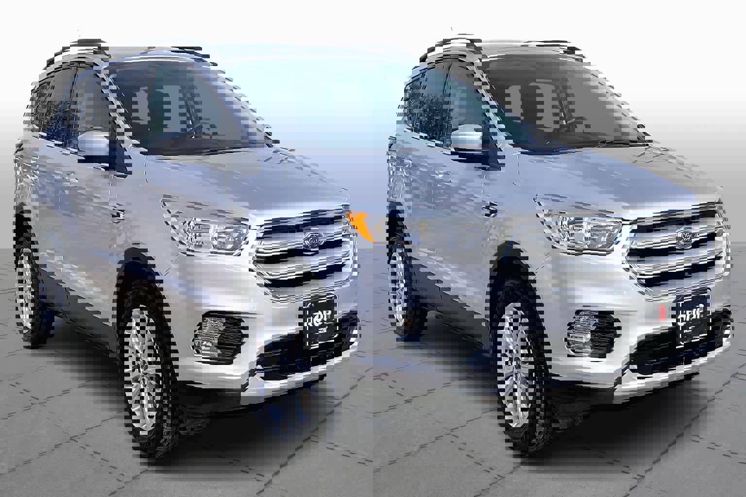 Used 2018 Ford Escape SE w/ SE Sync 3 Package image 3