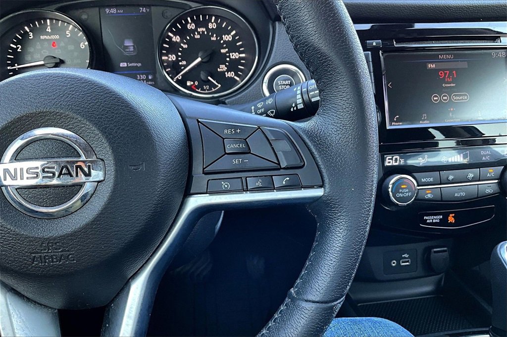 Used 2019 Nissan Rogue SV image 19