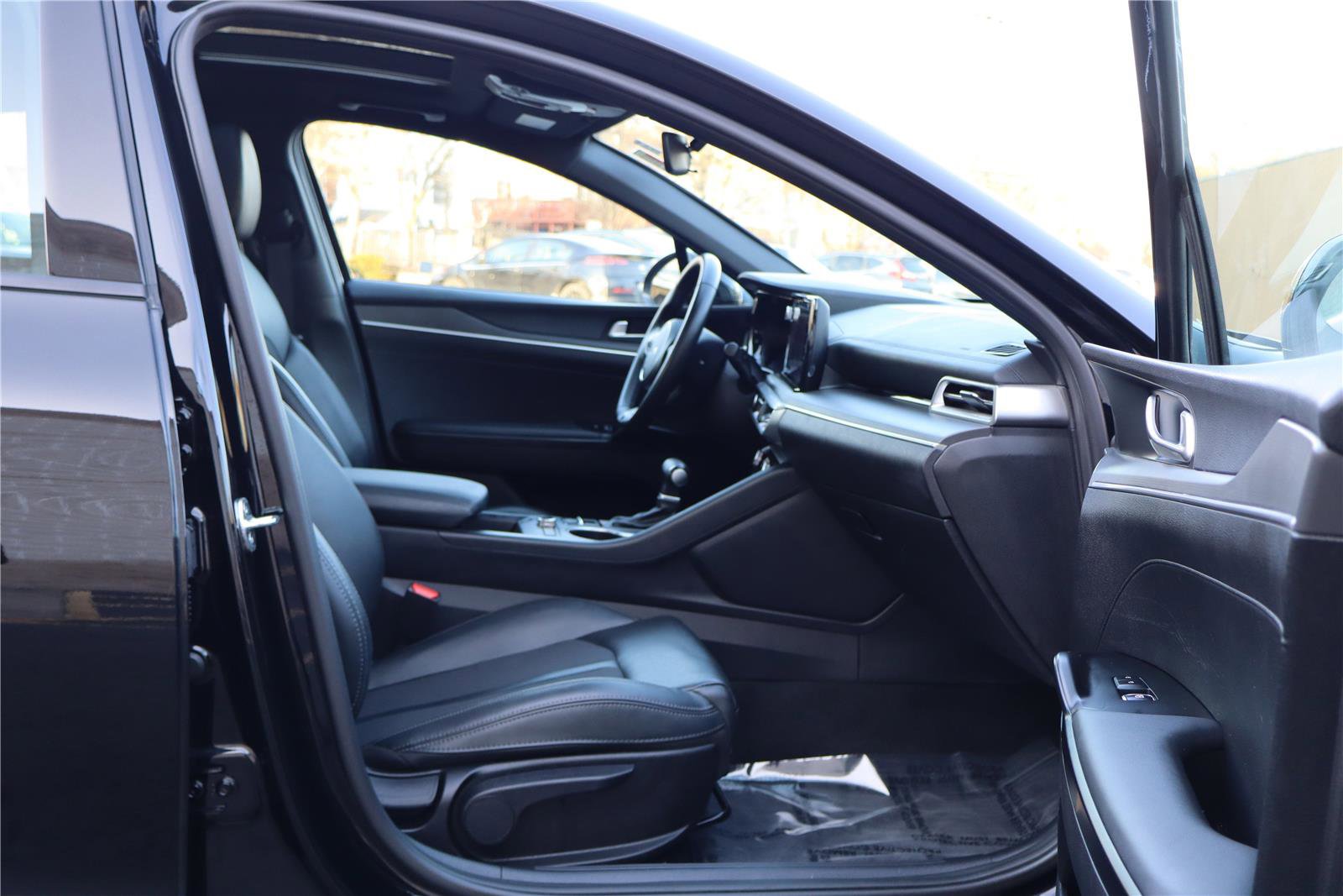 Used 2023 Kia K5 GT-Line image 28