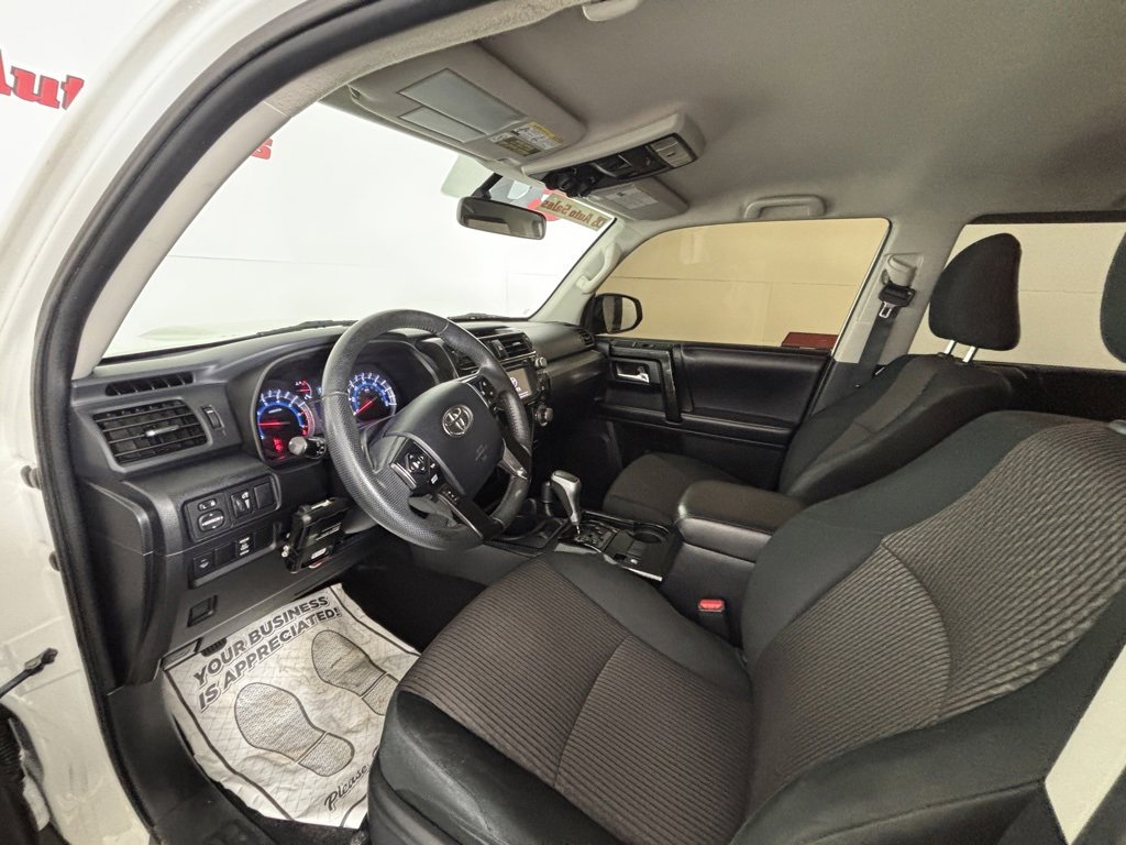 Used 2019 Toyota 4Runner TRD Off-Road image 11