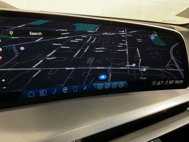 New 2026 Cadillac Vistiq Platinum image 10