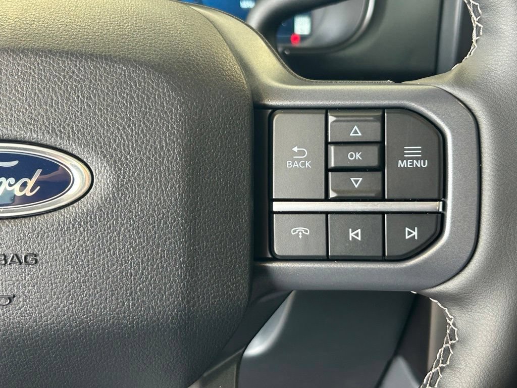 New 2026 Ford F250 Lariat w/ Black Appearance Package AWD/4WD image 42