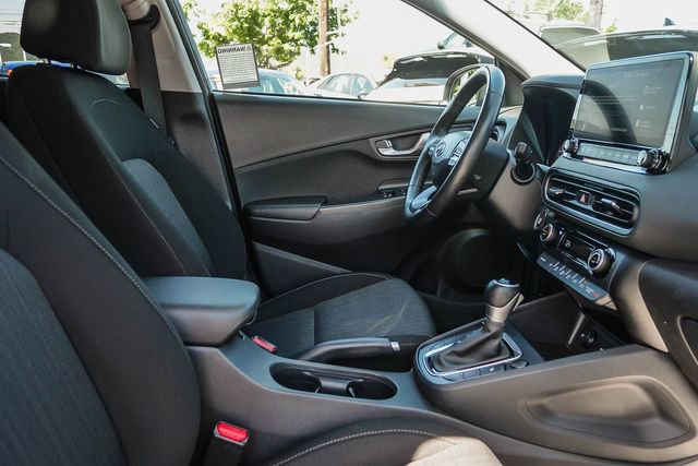 Certified 2023 Hyundai Kona SEL w/ Convenience Package FWD image 17