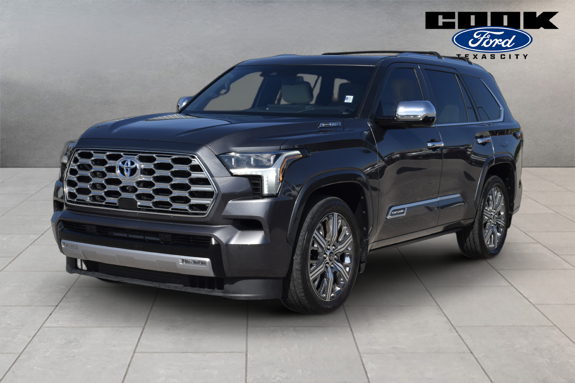 Used 2024 Toyota Sequoia Capstone AWD/4WD image 1