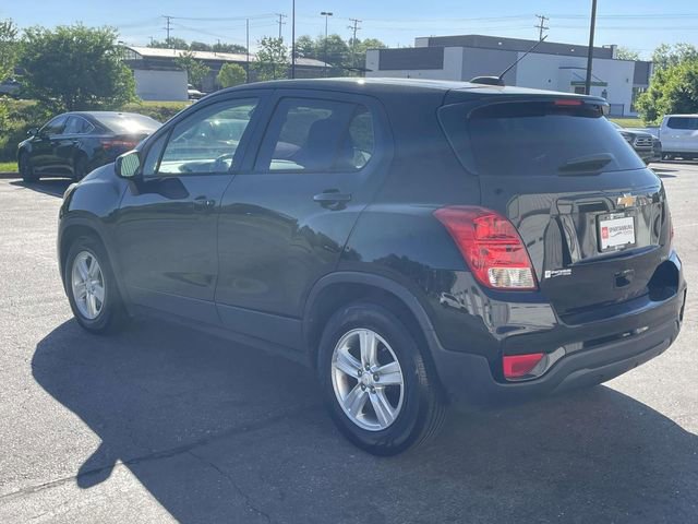 Used 2020 Chevrolet Trax LS w/ Tint and Cruise Package FWD image 5