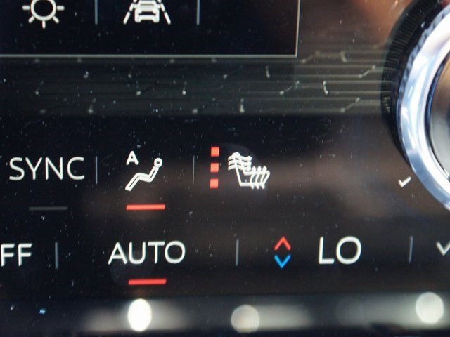 Used 2024 GMC Acadia Elevation w/ Trailering Package image 7