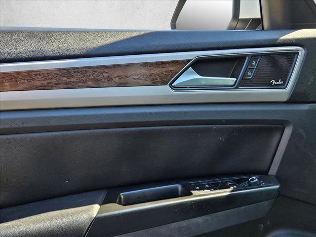 Used 2019 Volkswagen Atlas SEL Premium image 11