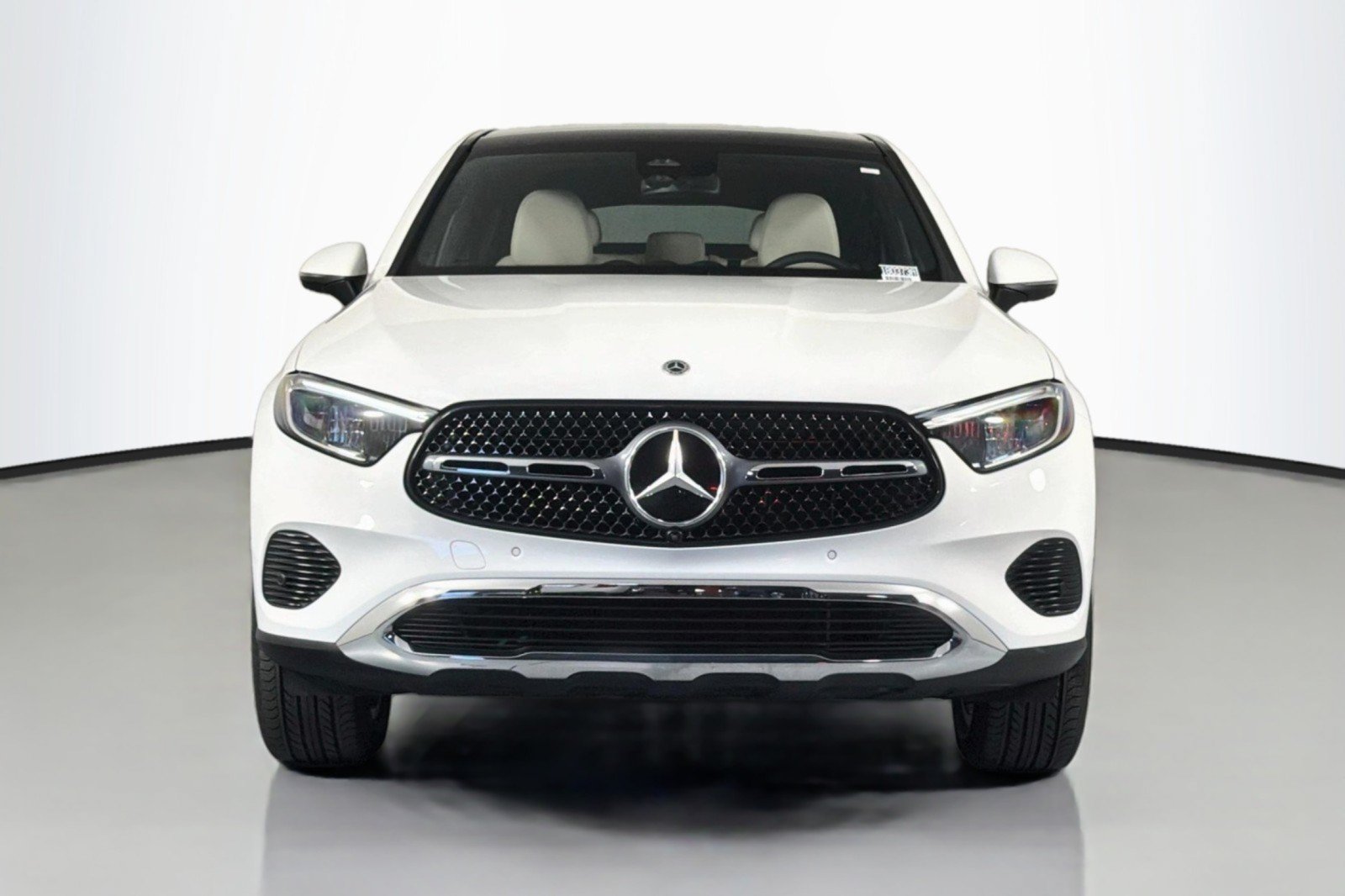 Certified 2025 Mercedes-Benz GLC 300 4MATIC image 2