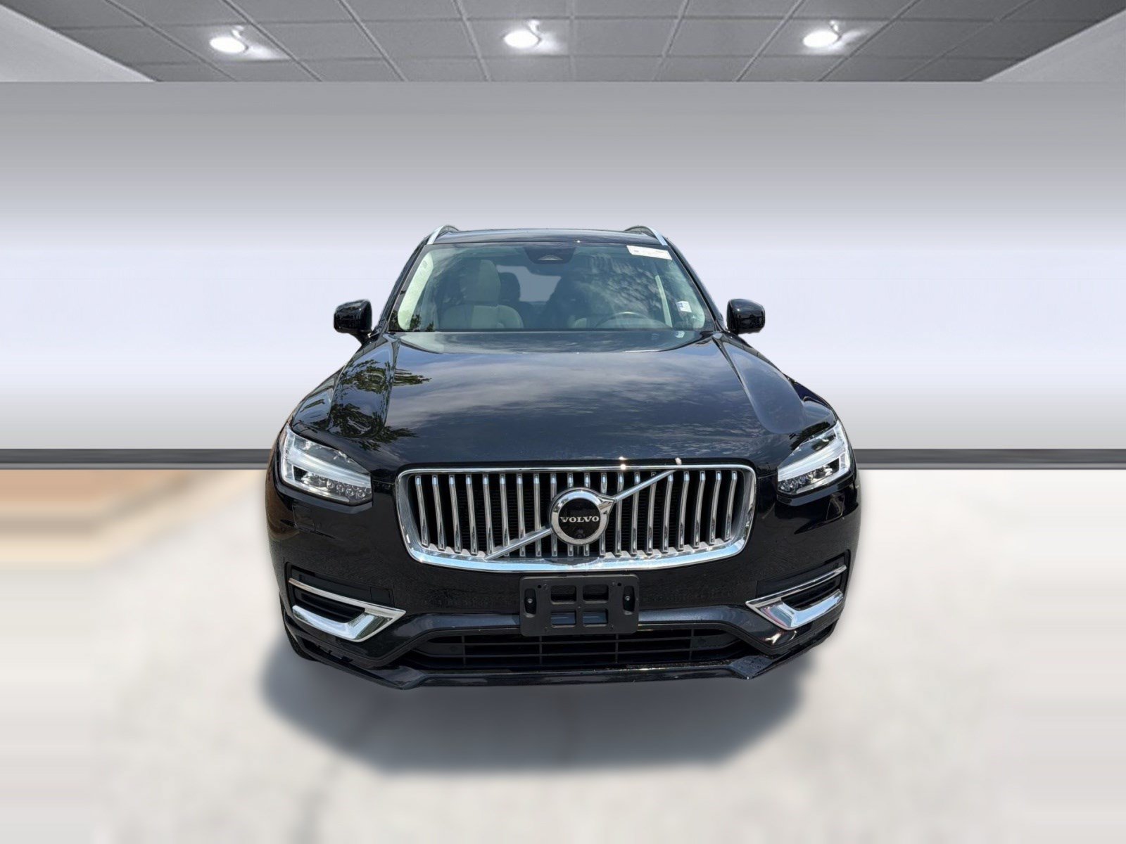 Certified 2023 Volvo XC90 B6 Plus w/ Protection Package AWD/4WD image 6