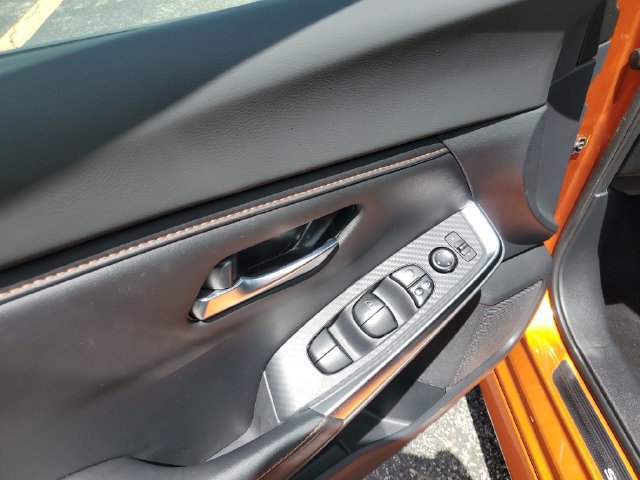 Used 2022 Nissan Sentra SR w/ Electronics Package FWD image 12
