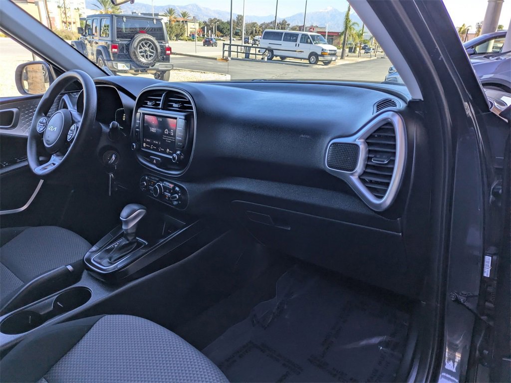 Used 2024 Kia Soul LX w/ Option Group 015 image 33