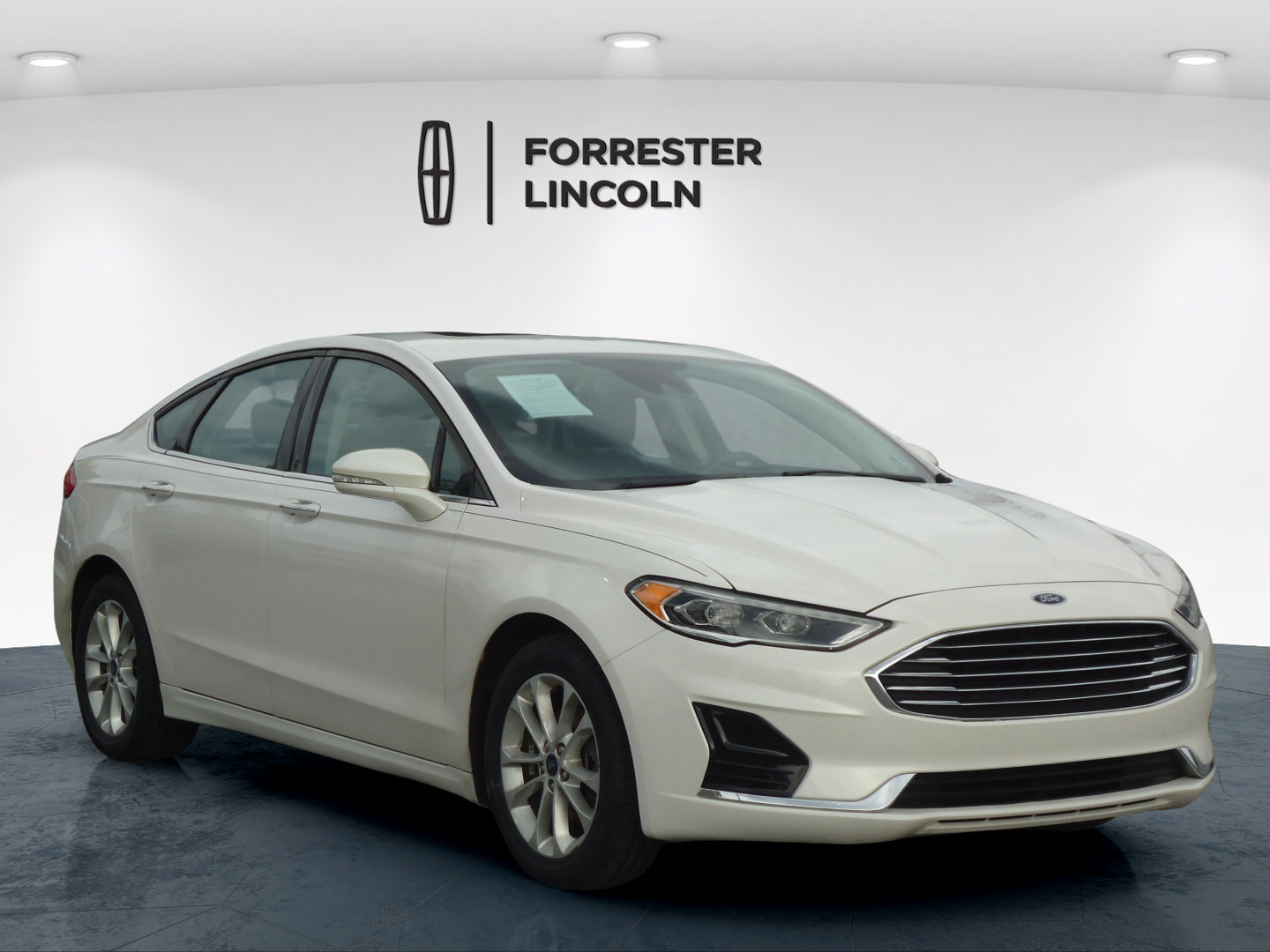 Used 2020 Ford Fusion SEL FWD image 1