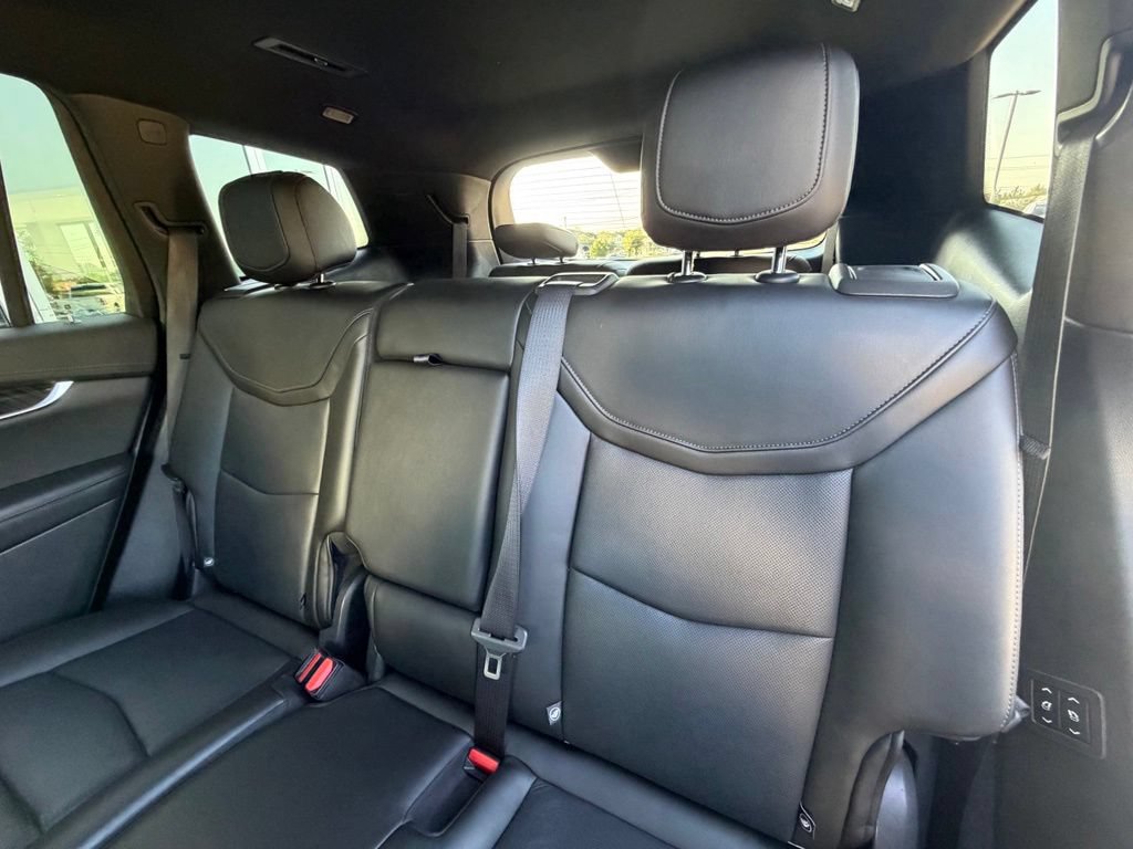 Used 2021 Cadillac XT6 Premium Luxury FWD image 21