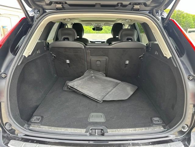 Certified 2023 Volvo XC60 B5 Core w/ Climate Package AWD/4WD image 33