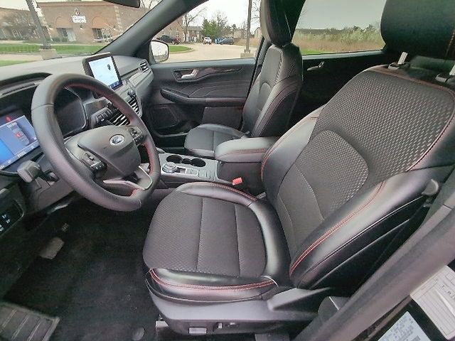 Used 2025 Ford Escape ST-Line image 22