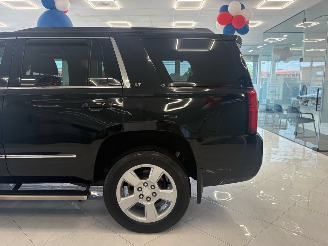 Used 2018 Chevrolet Tahoe LT w/ LT Signature Package AWD/4WD image 7